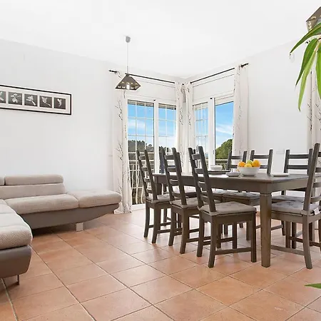 Sleeps 10 Lloret de Mar